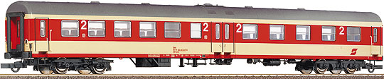 Passenger car 2nd class with center door<br /><a href='images/pictures/Roco/45529.jpg' target='_blank'>Full size image</a>